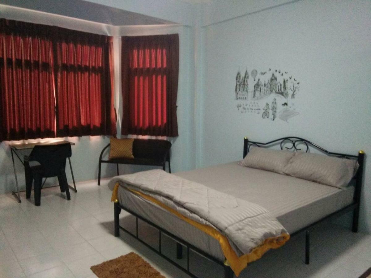 Appartamento A & P House Bangkok Esterno foto