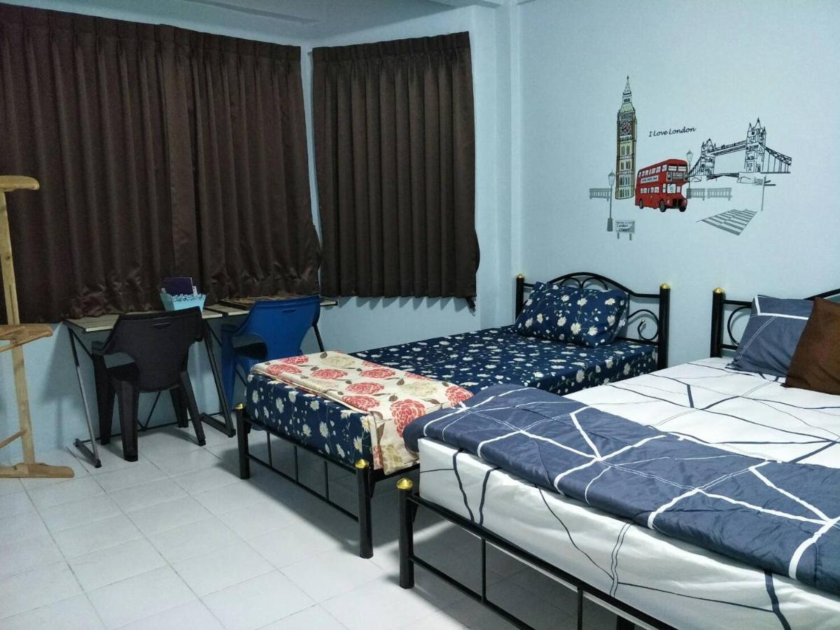 Appartamento A & P House Bangkok Esterno foto