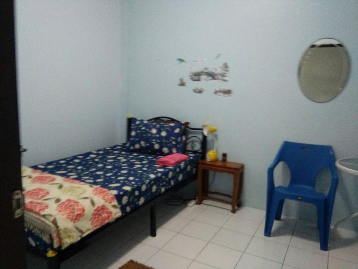 Appartamento A & P House Bangkok Esterno foto